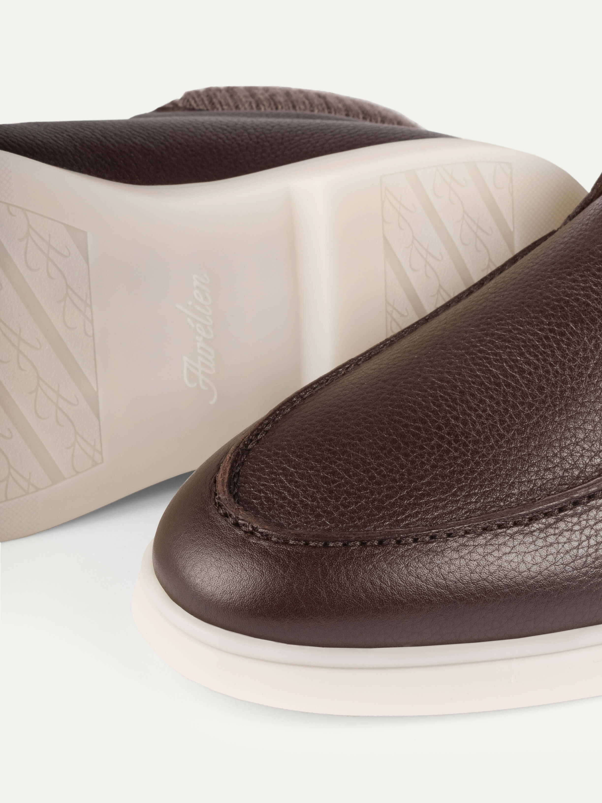 Brown Grain Desert Boot - Image 3