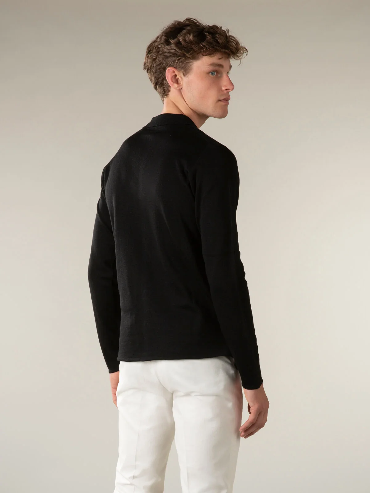 Extrafine Merino Knitted Shirt Black - Image 5